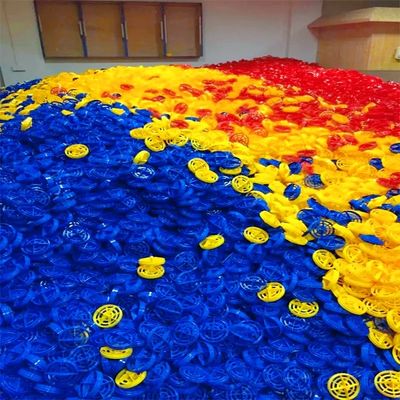 Plastikowe linie do basenów o wadze 36 kg i długości 50 m