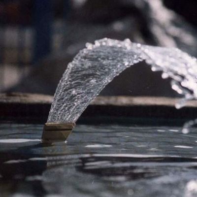 1 "W pełni mosiężny regulowany kierunek wentylatora Dysza fontanny wody Jet Water Pond Sprilker